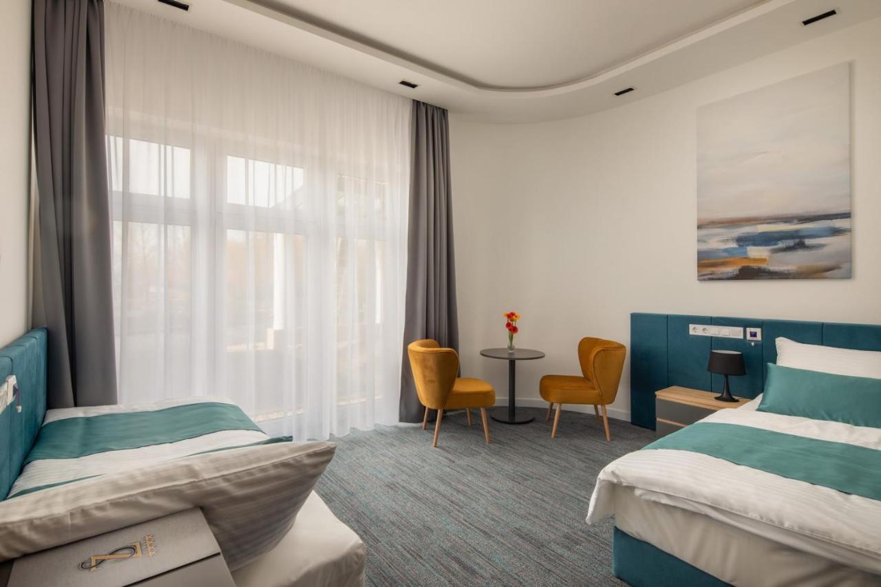 Sziget Hotel Nyíregyháza Exteriör bild